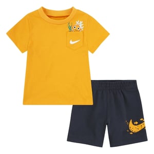 Boys Nike Reef Crew Neck Short Sleeve T-Shirt and Set in Gridiron