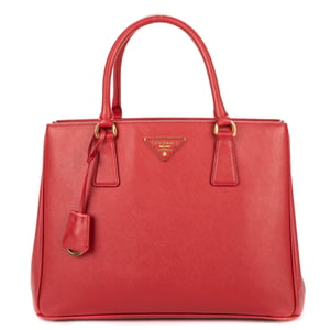 Medium Galleria Tote Medium Shoulder Bag
