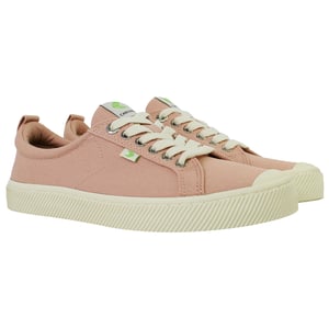 Cariuma OCA Low Unisex Pink Plimsolls
