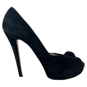 Christian Louboutin Greissimo Knot Pumps in Black Suede