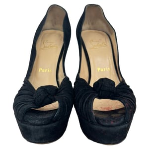 Christian Louboutin Greissimo Knot Pumps in Black Suede