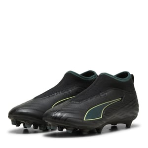 Boys Puma Kids Ultra 6 Match+ LL Firm Ground Football Boots in Blk-FL-GrnTrrn