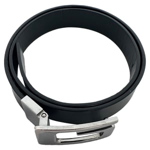 Gucci G Silver Tone Logo Buckle Belt in Black Leather