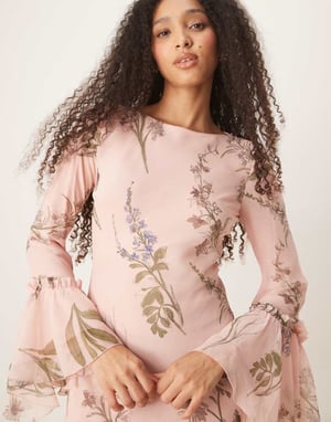 ASOS DESIGN flerlagad volang långärmad chiffong maxiklänning i blommönster