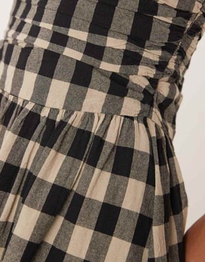 Nobody's Child Felicity bandeau midiklänning med drop waist i mono rutigt