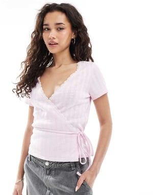 Miss Selfridge spetsdetaljerad knytblus
