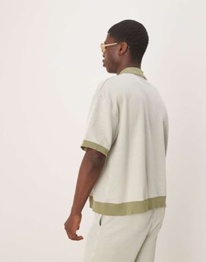 ASOS DESIGN avslappnad polo i texturerad rand