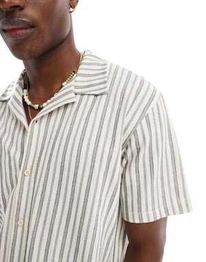 Jack & Jones Premium skjorta med revärkrage i krämfärgad marinrand
