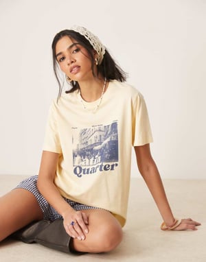 ASOS DESIGN regular fit t-shirt med grafik från Latin Quarter i citron