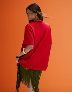 ASOS DESIGN oversized t-shirt med rosa fiore grafik i röd