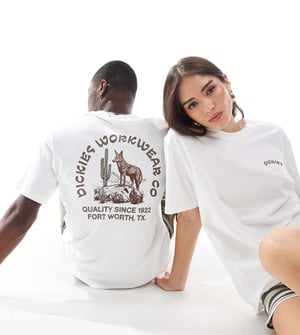 Dickies kappa klocka grafik ryggtryck t-shirt i vitt - exklusiv för ASOS