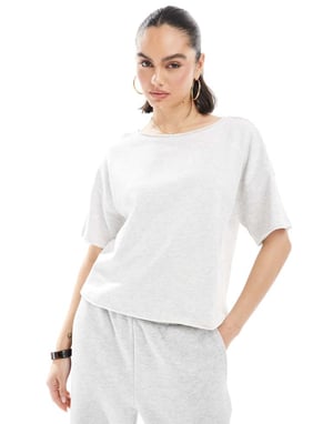 ASOS DESIGN t-shirt med rå kant och loopen på baksidan i isgrå melerat