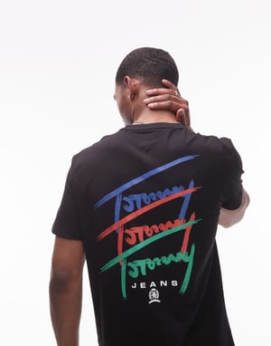 Tommy Jeans t-shirt med upprepat logotyptryck på ryggen i svart