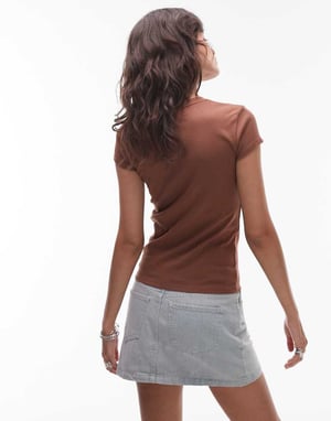 Topshop vardaglig t-shirt i brun
