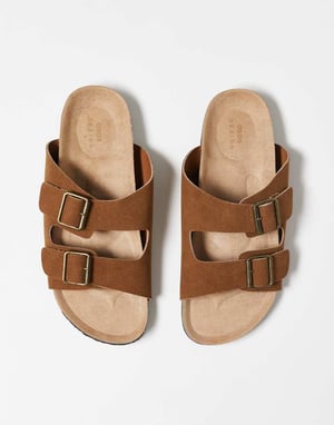 ASOS DESIGN tvåremmal sandals i brunt med korksula
