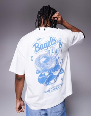 ASOS DESIGN oversized t-shirt med tecknad grafik i vitt