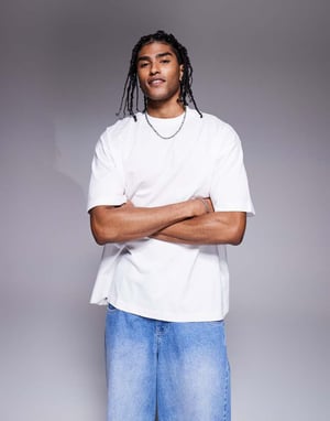 ASOS DESIGN oversized t-shirt med tecknad grafik i vitt