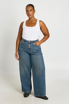 Plus Mid Waist Loose Wide Leg Jean