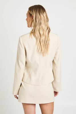 Petite Tailored Barrel Sleeve Cinch Waist Blazer
