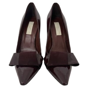 Stella McCartney Gepunte Teen Stiletto in Bordeaux Patentaal Leder