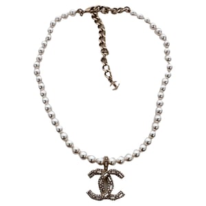 Chanel CC Embellished Pearl Necklace in Gold Strass