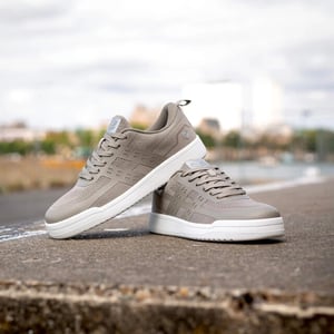 Q1905 Sneaker marken taupe/ wit