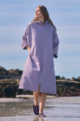'Coastline' Women's Water Resistant Changing Robe Fleece Lined Hood Surf Poncho Lilac