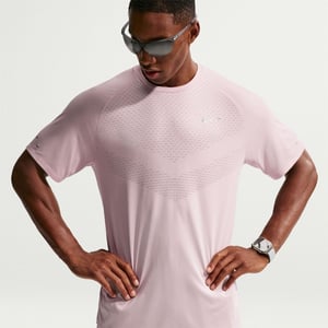 Men's Nike Stride Crew Neck Short Sleeve Jersey Competition T-Shirt in Silt Red/(Ref