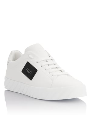 Lo-Top Sneakers Placca