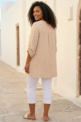 Curve Textured Buttoned Tunic Top