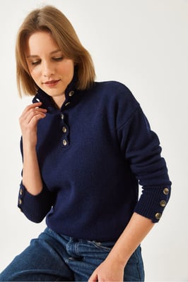 Ontspannen Pas Cropped Trui met Knopkraag
