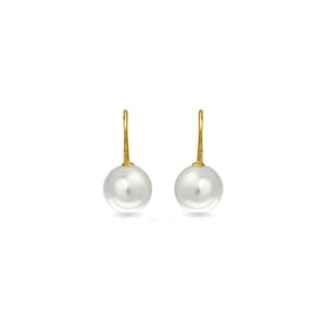 Luxenter Essential Oorbellen in 925 Sterling Zilver en Witte Parel afgewerkt in 18 karaat geel goud
