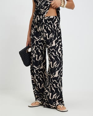 River Island Womens Wide Leg Trousers Petite Black Abstract Print