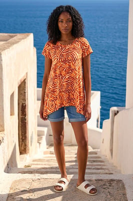 Leaf Print Hanky Hem Tunic Top