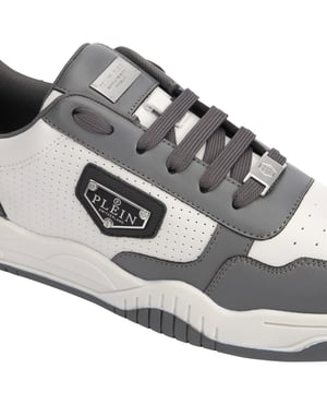 Low-Top Sneakers Street King