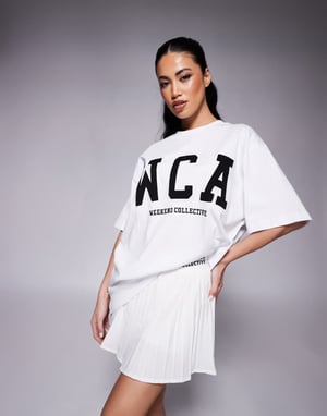 Weekend Collective Icon oversized t-shirt med broderad WCA grafik i vitt