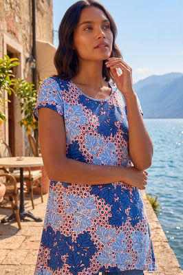 Leaf Print Hanky Hem Tunic Top