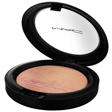 M.A.C Extra Dimension Skinfinish Highlighter - Whisper of Guilt (One Size)