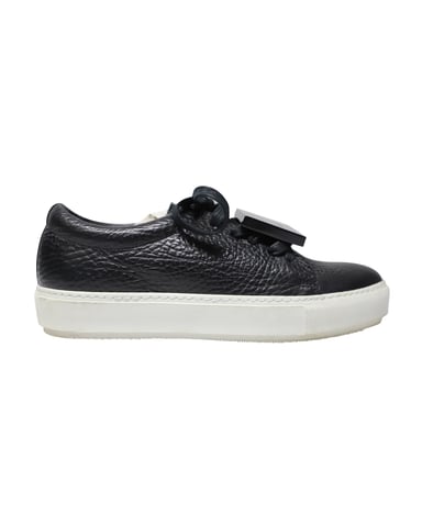 Acne Studios Adriana Lage Sneakers in Zwart Kalfsleer
