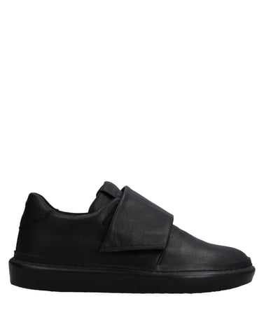 Footwear Leather Crown Black Women's Buck