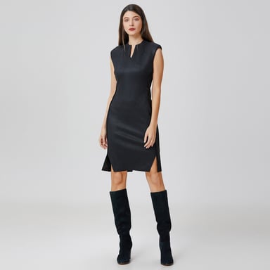 V-neck tailor fitted dress