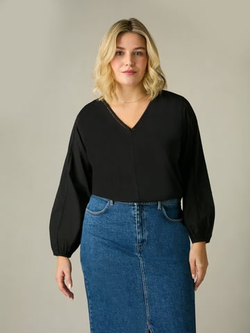 Black Cotton Slub Ladder Trim T-Shirt