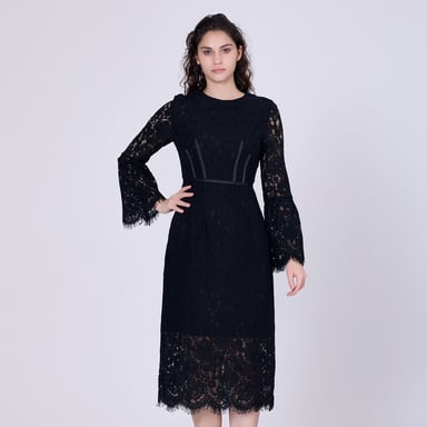 Bustier lines and tulip sleeves lace dress