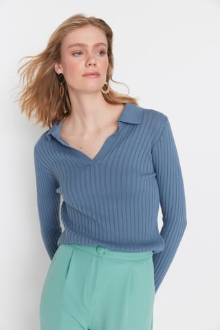 Trendyol Women's  Straight  Sweater