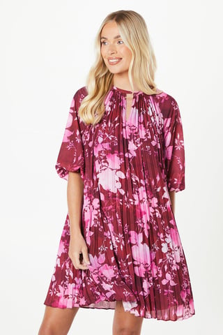 Petite Floral Pleated 3/4 Sleeve Shift Dress