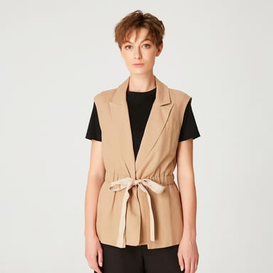 Waistcoat with drawstring