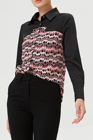 Bi-material shirt with geometric print