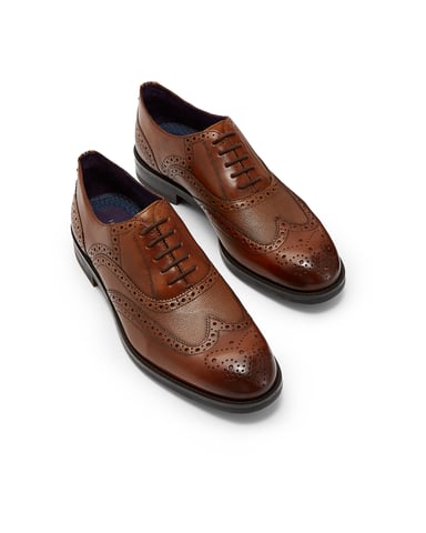 Almhano Wingcap Oxford Brogue in Tan