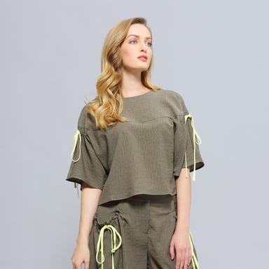 Tulip sleeves crop top