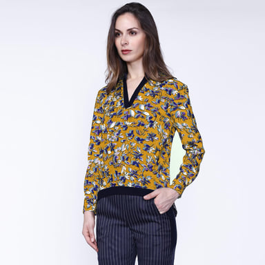 Satin col-v blouse and leaves print